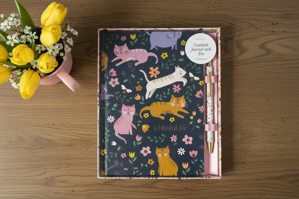 Blissful Cats Gratitude Journal with Pen (Boxed Set)